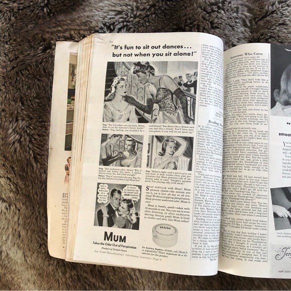 Good Housekeeping Magazine - 25 Cents - October 1942.  Very cool ads and history - Picture 9 of 16